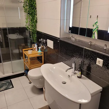 Waldstudio Classy Near Stuttgart Wolfschlugen